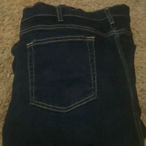 Baggy jeans.